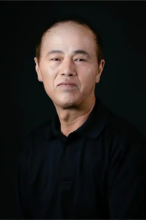Bok Hyun Lee